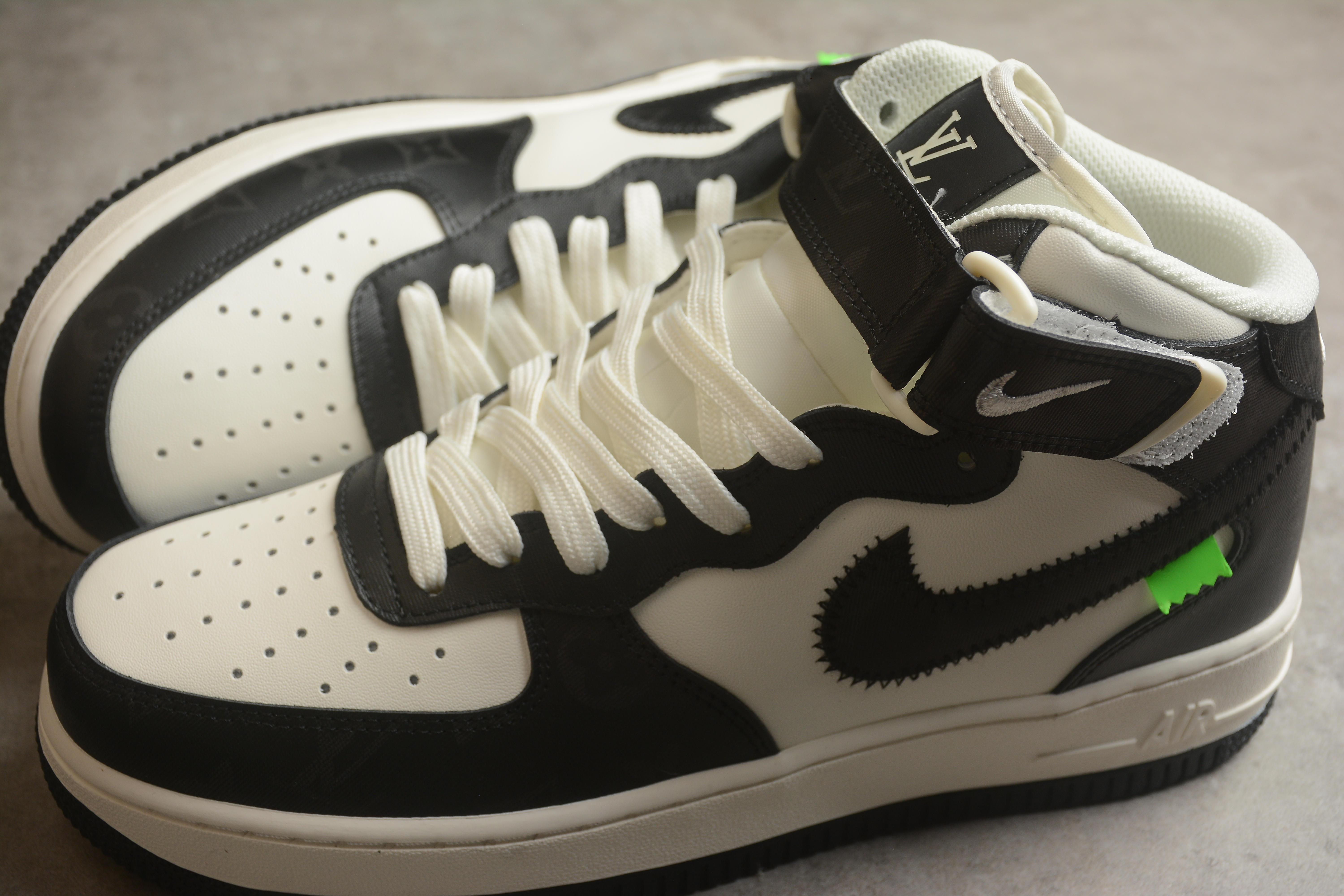 Nike Air Force 1 Mid "Black/White" фото № 6