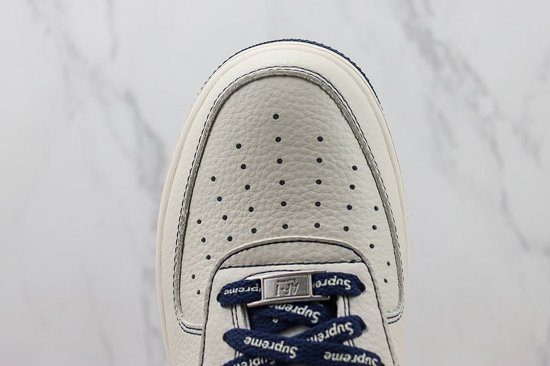 Supreme x Nike Air Force 1 Low "Off White/Dark Blue" фото № 4