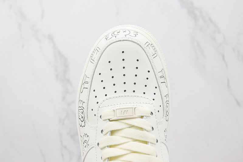 KAWS x Nike Air Force 1 Low "White/Grey/Black" фото № 4