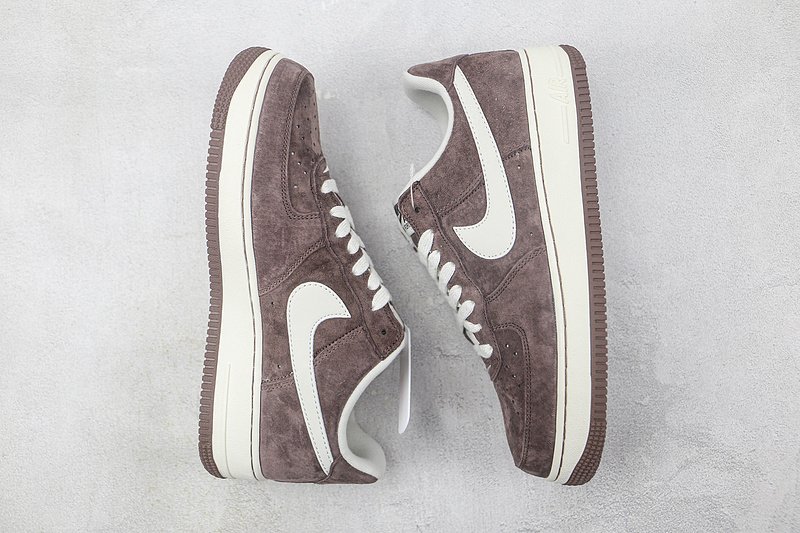 Nike Air Force 1 07 Low "Chocolate/White" фото № 6