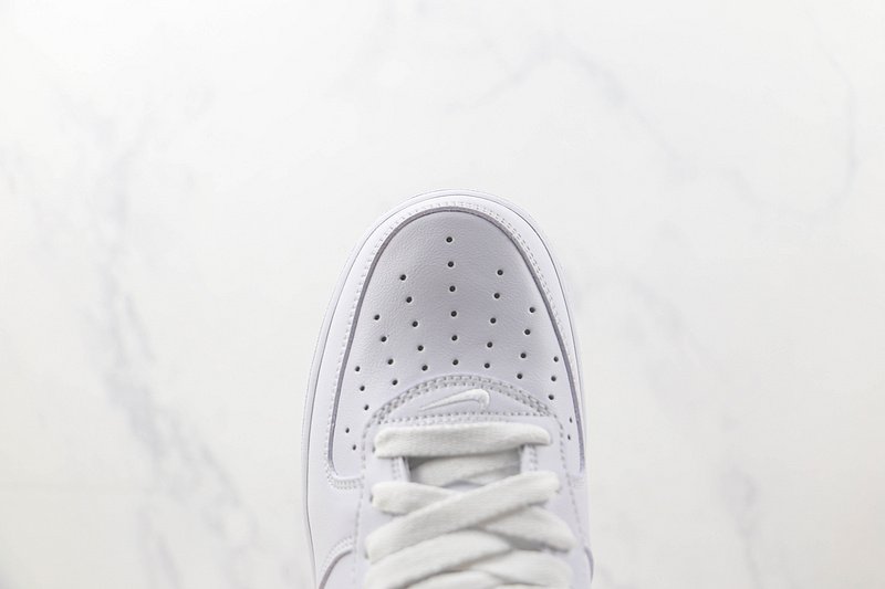 Nike Air Force 1 07 Low "Retro Triple White" фото № 4