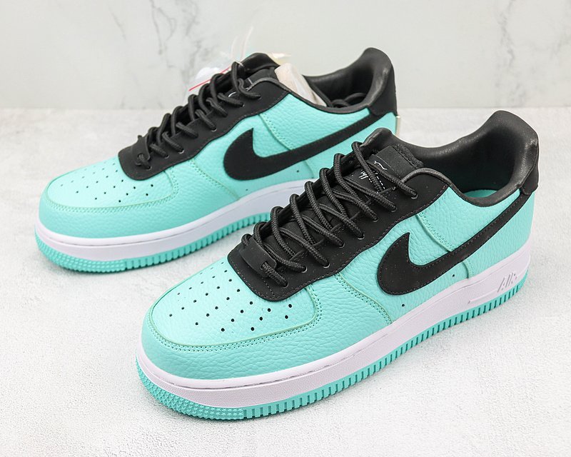 Tiffany & Co. x Nike Air Force 1 Low "Turquoise/Black" фото № 5