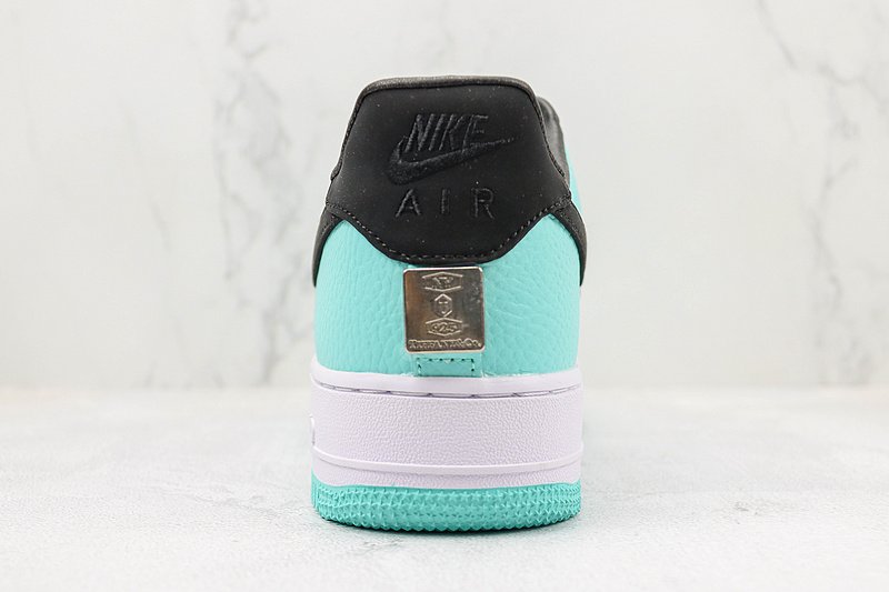 Tiffany & Co. x Nike Air Force 1 Low "Turquoise/Black" фото № 7