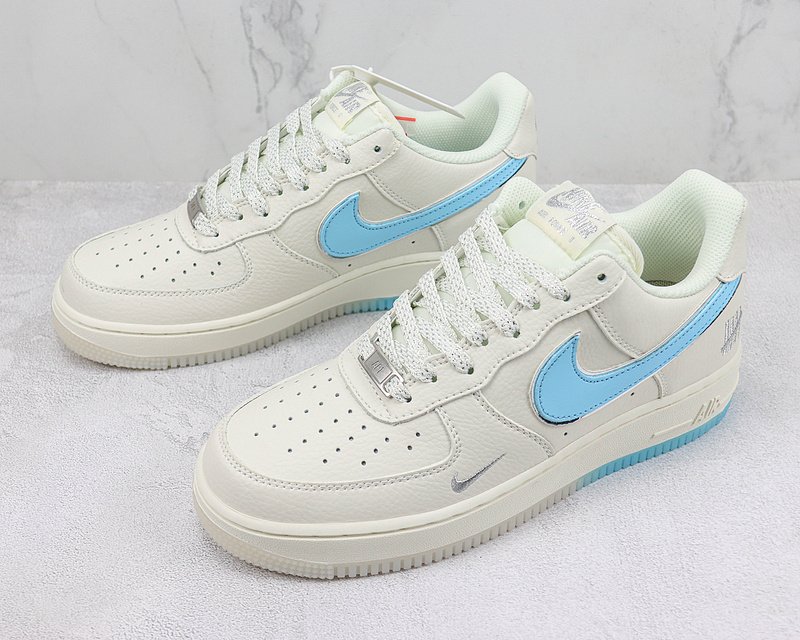 Undefeated x Nike Air Force 1 Low "White/Shy Blue/Sliver" фото № 5