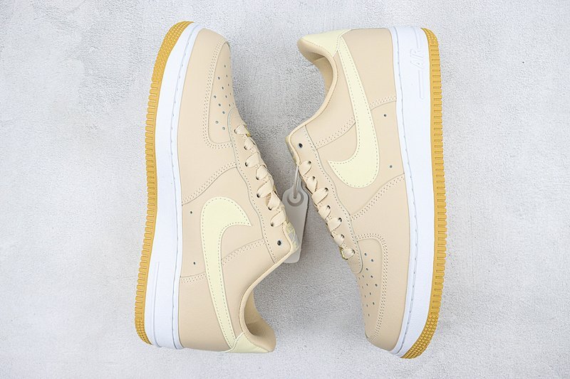 Nike Air Force 1 Low "Sanddrift" фото № 6