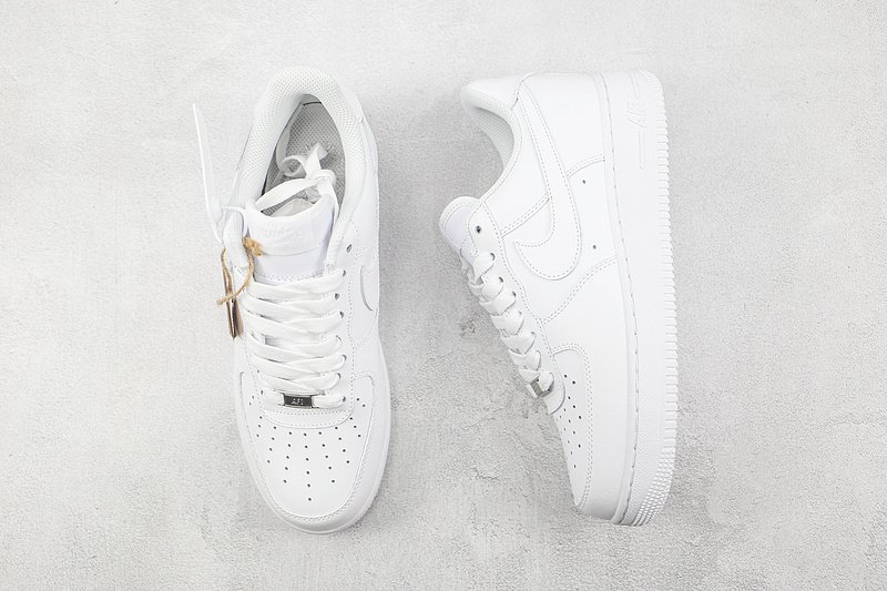 Nike Air Force 1 Low "Triple White" фото № 6