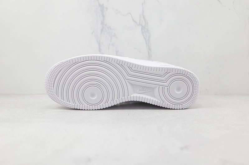 Nike Air Force 1 Low "Triple White" фото № 8
