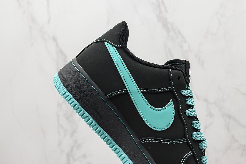 Tiffany Co. x Nike Air Force 1 Low "Tiffany Blue" фото № 3