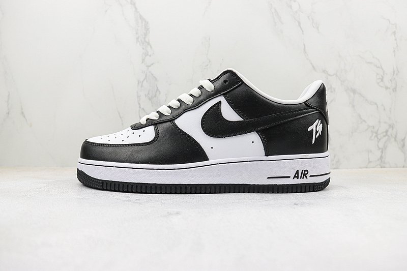 Terror Squad x Nike Air Force 1 Low "Black and White" фото № 2