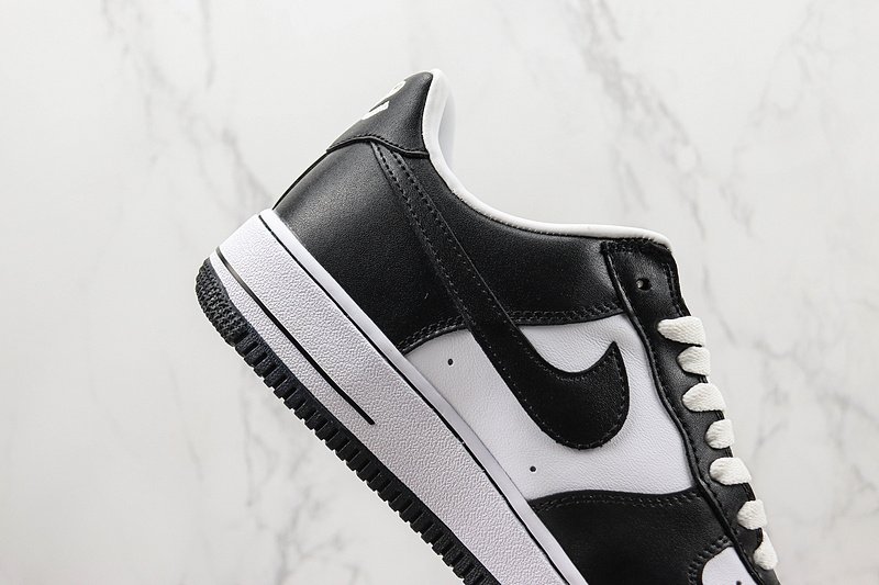 Terror Squad x Nike Air Force 1 Low "Black and White" фото № 3