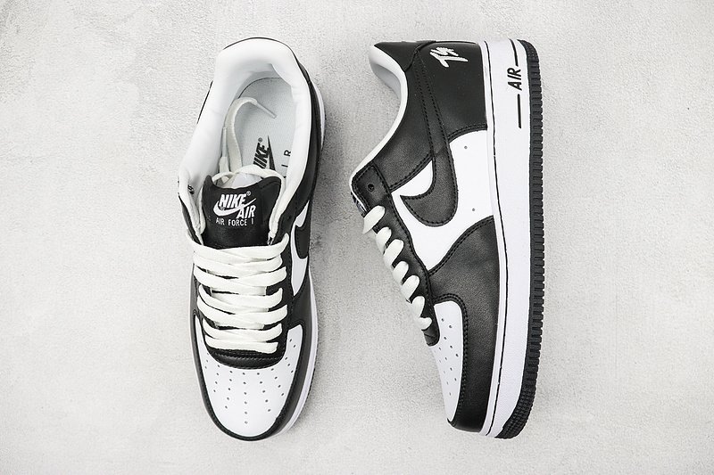 Terror Squad x Nike Air Force 1 Low "Black and White" фото № 7