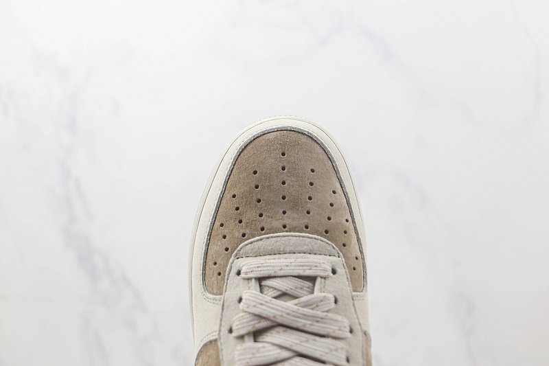 Nike Air Force 1 Low "Silver Swoosh/Gray/Brown" фото № 4