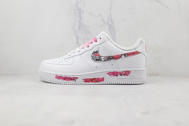 Nike Air Force 1 Low "Pink/Red/Black Graffiti" фото № 2