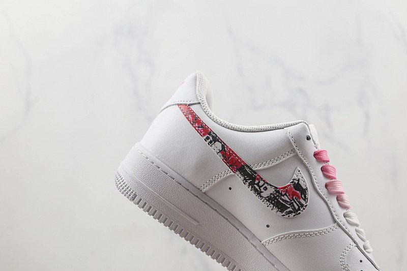 Nike Air Force 1 Low "Pink/Red/Black Graffiti" фото № 3