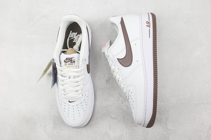 Nike Air Force 1 Low "Color of the Month White/Chocolate" фото № 6