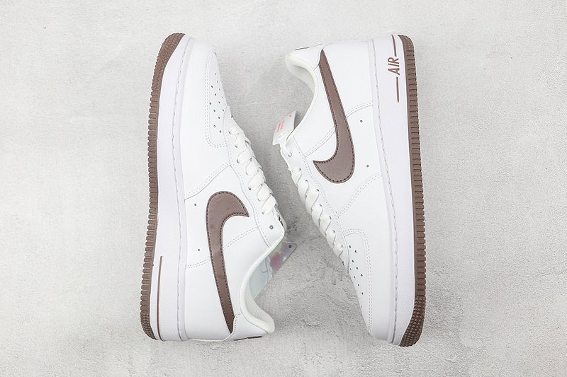 Nike Air Force 1 Low "Color of the Month White/Chocolate" фото № 7