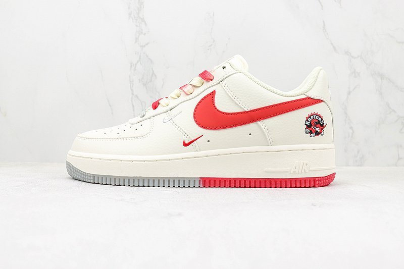 Nike Air Force 1 Low "Rice/Metallic Silver/Red" фото № 2