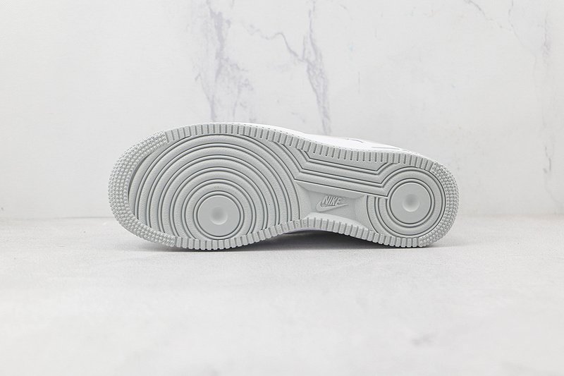 Nike Air Force 1 Low "Pure Platinum" фото № 8