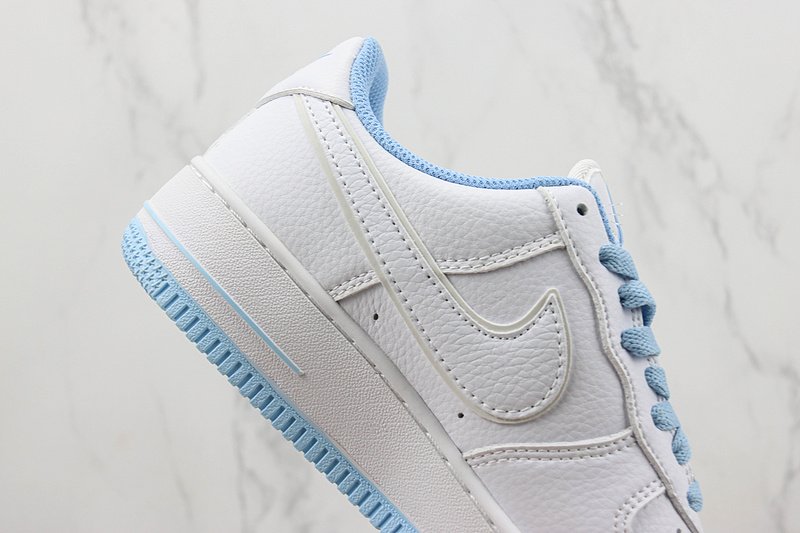 KITH x Nike Air Force 1 Low "Sky Blue/White/UNC" фото № 3