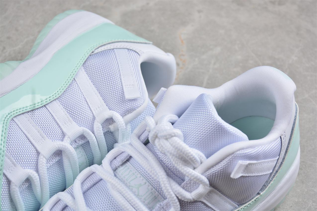 Nike Air Jordan 11 Low "Igloo" фото № 8