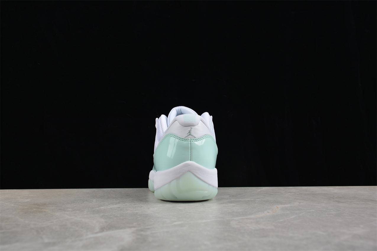 Nike Air Jordan 11 Low "Igloo" фото № 5