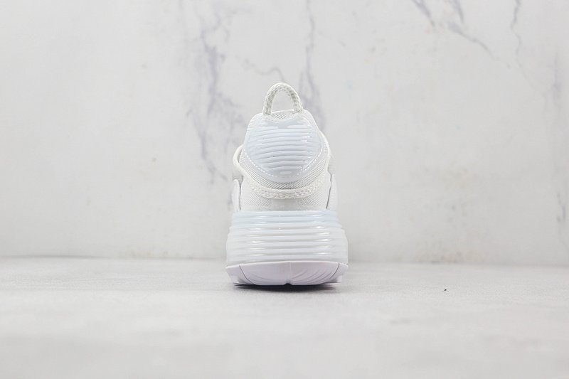 Nike Air Max 2090 "Triple White" фото № 9