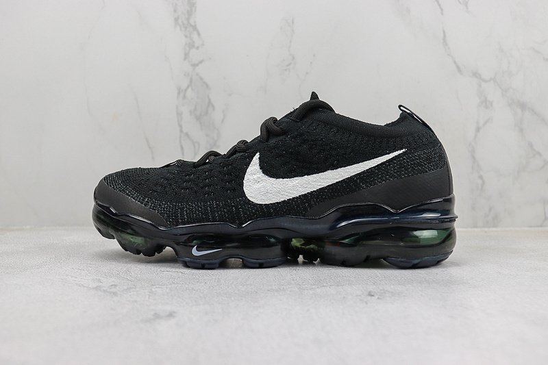Nike Air VaporMax 2023 Flyknit "Black/White" фото № 2