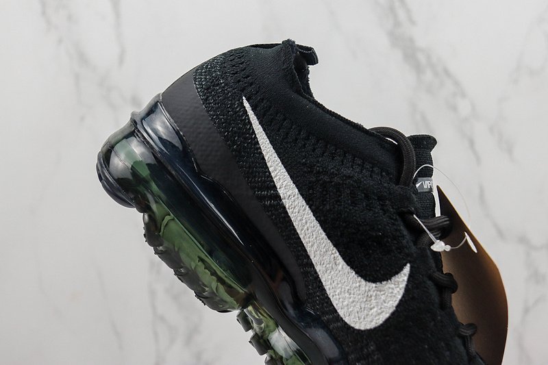 Nike Air VaporMax 2023 Flyknit "Black/White" фото № 3