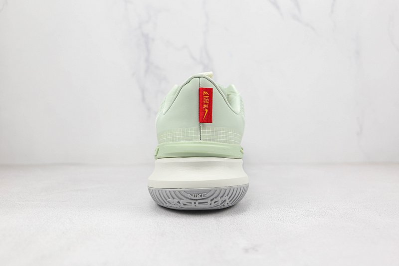 Nike LeBron Ambassador 13 "Empire Jade" фото № 9