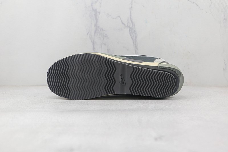 Nike Zoom Cortez SP Sacai "Iron/Grey" фото № 8