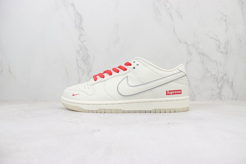 Supreme x Nike Dunk Low "Off White/Red" фото № 2