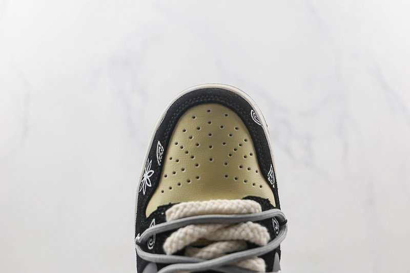 Nike Dunk Low "Black/Grey/White Paisley" фото № 3