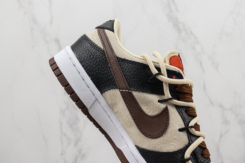 Nike Dunk Low "Brown, Black, Сoconut milk" фото № 4