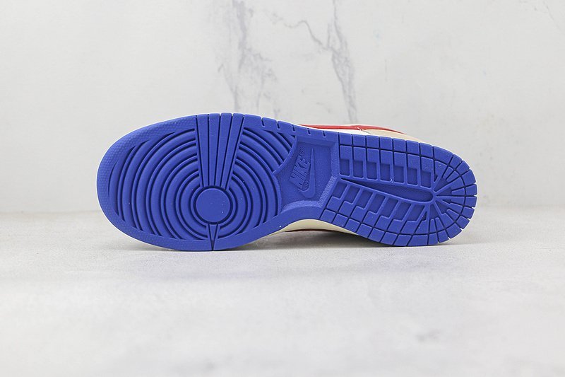 Nike SB Dunk Low "Beige/Red/Light Grey" фото № 9