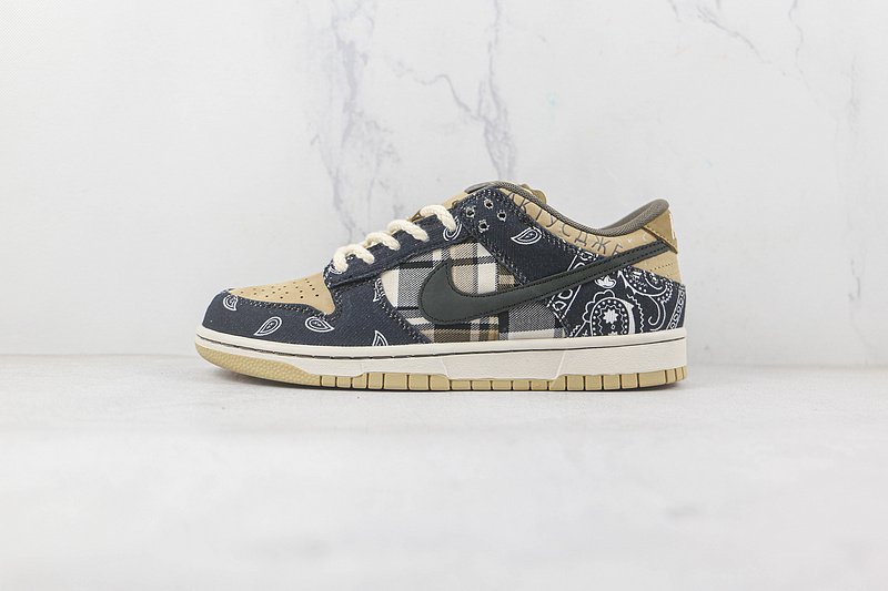 Travis Scott x Nike SB Dunk Low "Black/Parachute Beige-Petra Brown" фото № 2