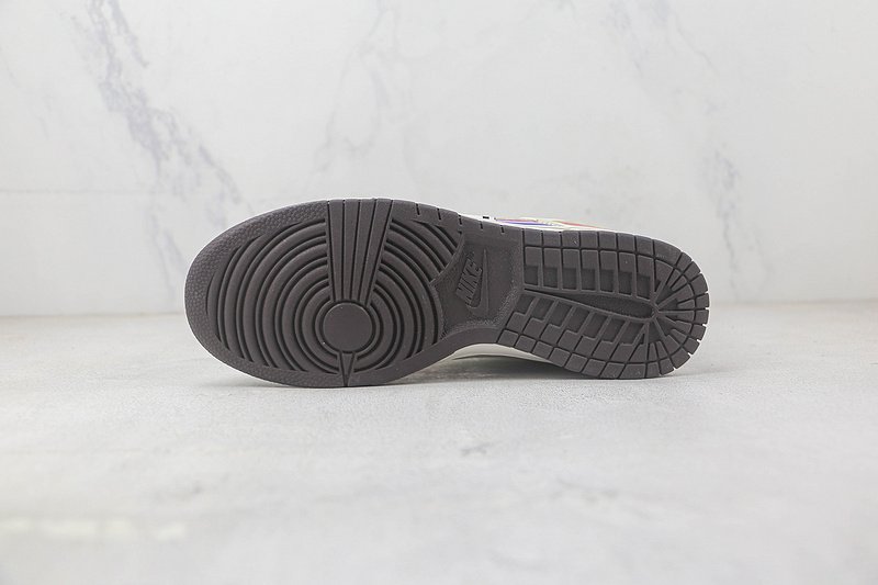 APPLE x PORSCHE x Nike Dunk Low "Graffiti" фото № 9