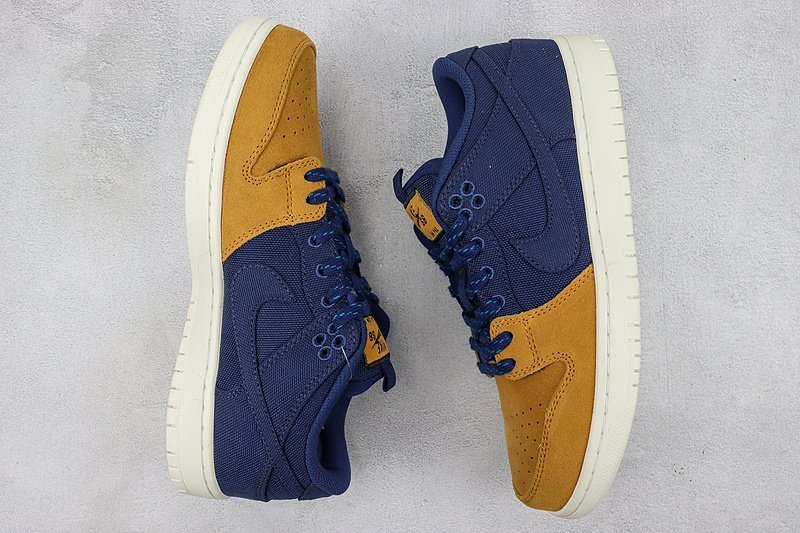 Nike SB Dunk Low "Pro PRM 90s Backpack" фото № 6