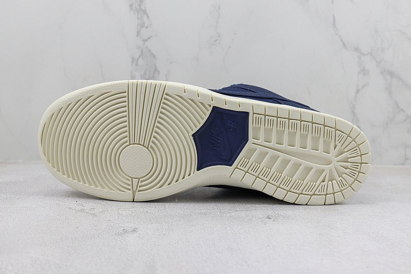 Nike SB Dunk Low "Pro PRM 90s Backpack" фото № 8