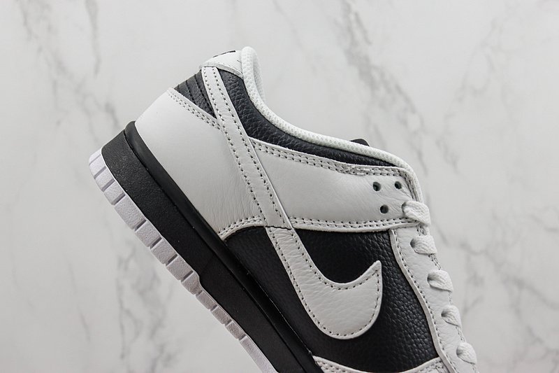 Nike Dunk Low Retro "Reverse Panda" фото № 4