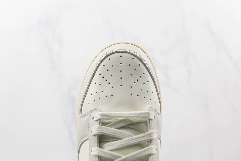 Nike Dunk Low "Sail Light Bone" фото № 3