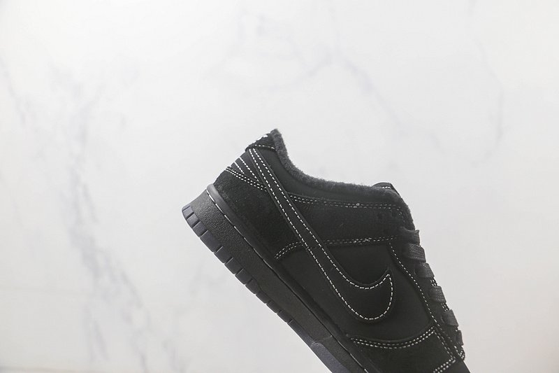 Travis Scott x Nike Dunk Low "Black Phantom" фото № 3
