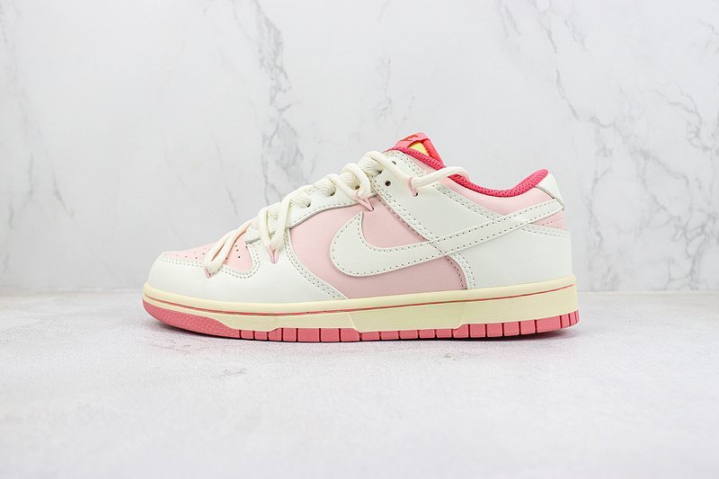 Nike Dunk Low "Strawberry/White/Cream" фото № 2