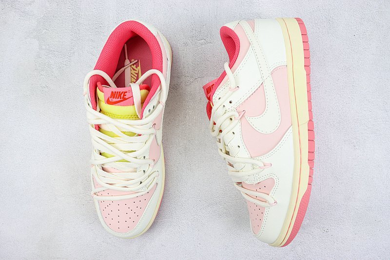 Nike Dunk Low "Strawberry/White/Cream" фото № 6