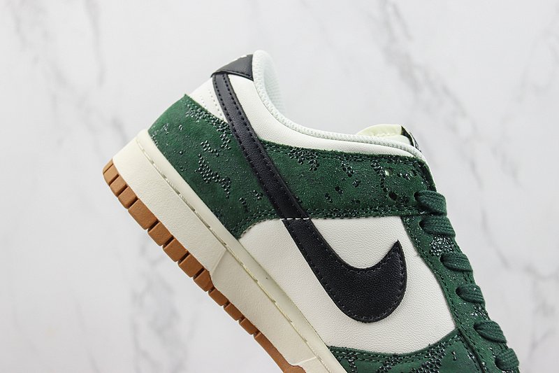 Nike Dunk Low "Green Snake" фото № 3