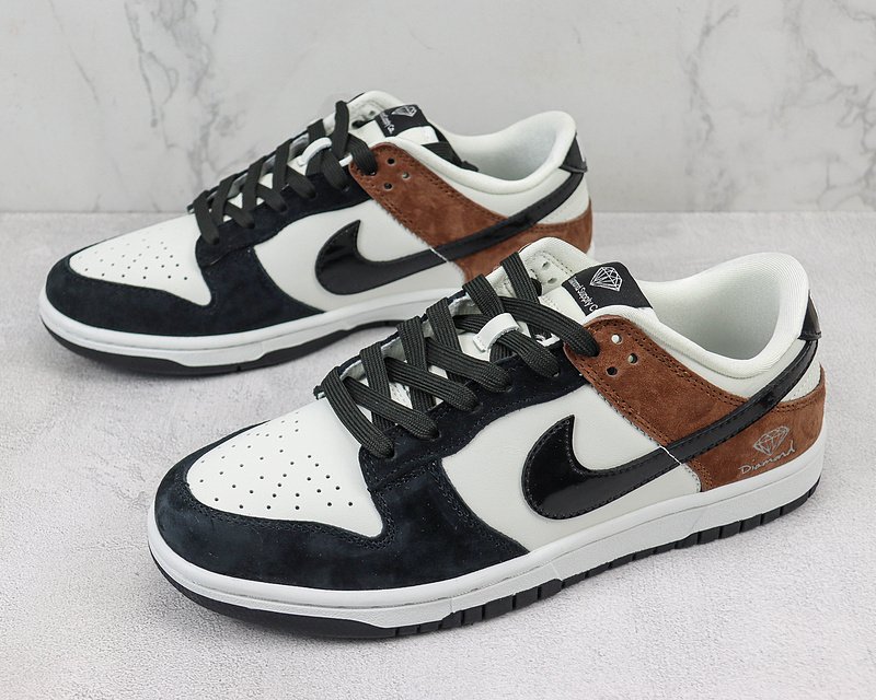 Nike Dunk Low "White/Black/Mocha" фото № 5