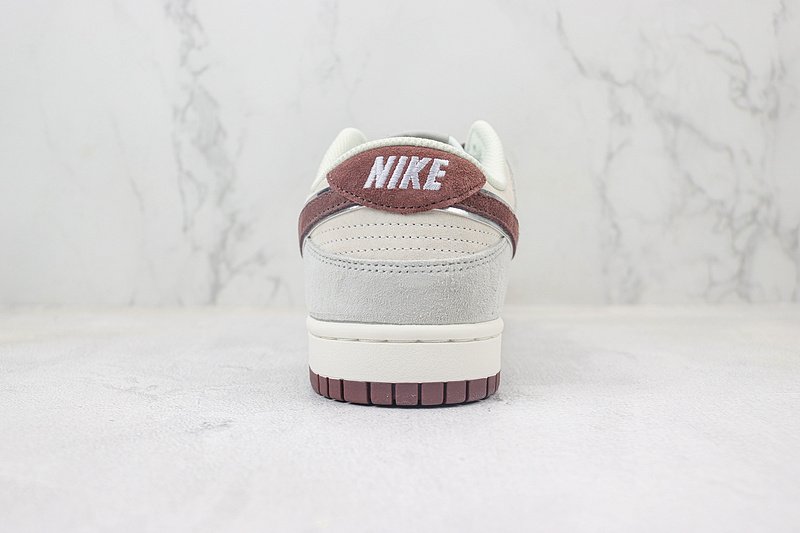 Otomo Katsuhiro x Nike Dunk Low "Desert Sand/Matte Brown" фото № 9