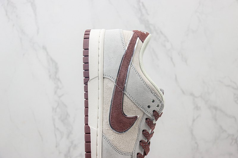 Otomo Katsuhiro x Nike Dunk Low "Desert Sand/Matte Brown" фото № 3