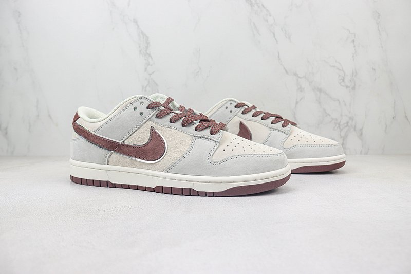 Otomo Katsuhiro x Nike Dunk Low "Desert Sand/Matte Brown" фото № 6