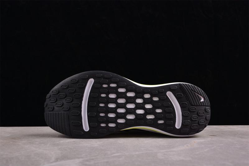 Nike Journey Run "White Barely Volt" фото № 4