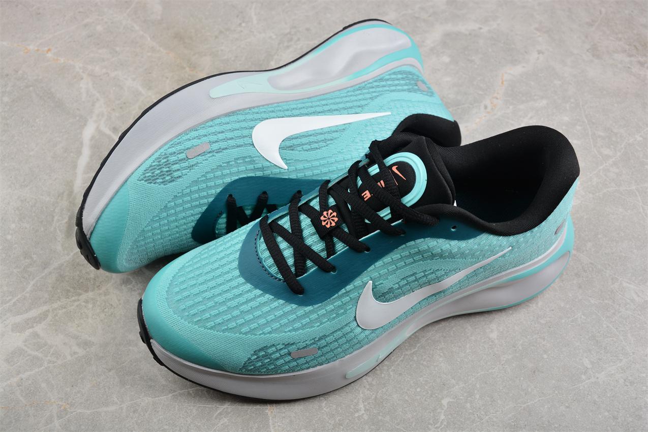 Nike Journey Run "Green Frost" фото № 6